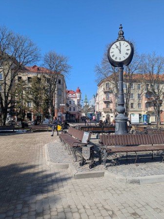 Трикімнатна квартира в Центрі - фото 1