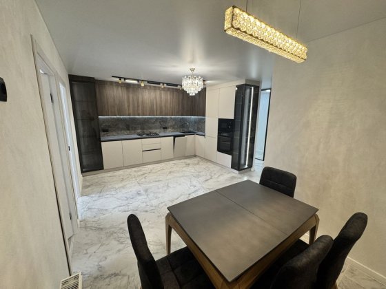 Продаж 3-к квартири по прсп. Злуки Тернополь