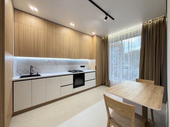 1-Кімнатна ЖК «Status». Льонокомбінат. Ремонт, меблі! Газове опалення. Рівне