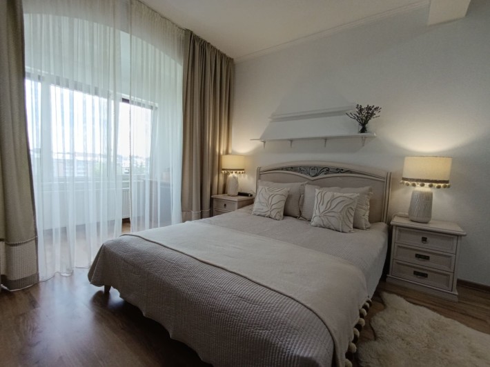 Продаж елітної квартири 156 м2  в Центрі міста - фото 1