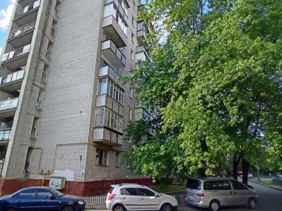 Продаж 1-кімнатної квартири 31 м2 по Левка Лук'яненка, р-н Електрону.