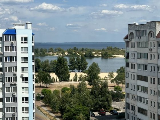 Продаж 2-кімнатної квартири з панорамним видом на Дніпро вул.Героїв Дніпра,53/4 Черкассы