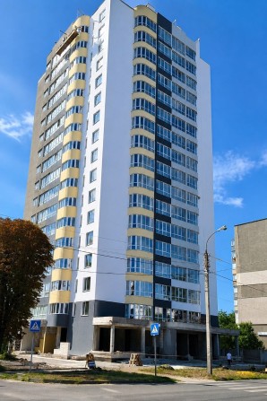 Продаж двокімнатної видової квартири в зданій новобудові , Центр - фото 1