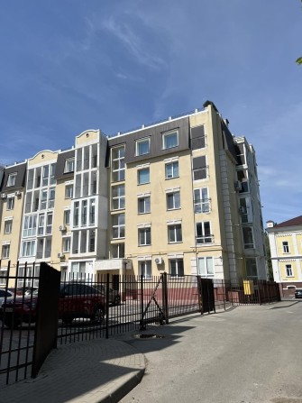Продам  квартиру у центрі міста - фото 1