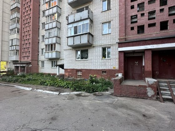 Продам 3х кім.кв. в р-ні 5 кутів по пр-ту Перемоги Чернігів