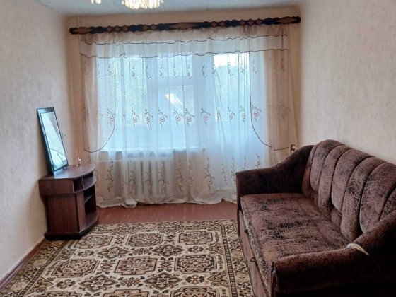 Продається двохкімнатна, тепла квартира в м. Черкаси, 2/3/Ц, 42,2/27,3/6,9. Черкассы