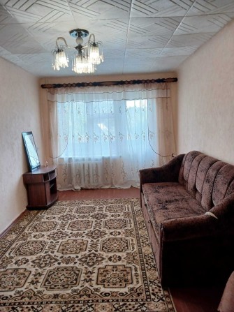 Продається двохкімнатна, тепла квартира в м. Черкаси, 2/3/Ц, 42,2/27,3/6,9. - фото 1