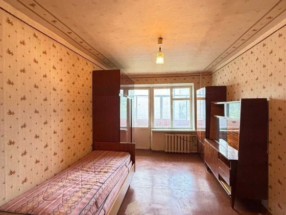 Продаж 1-кімнатної квартири в тихому центрі Черкас