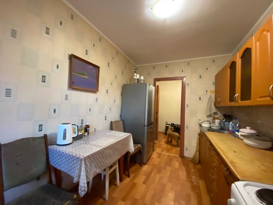 3- кімнатна квартира в цегляному будинку. Третій поверх. Проспект Перемоги. Черкассы