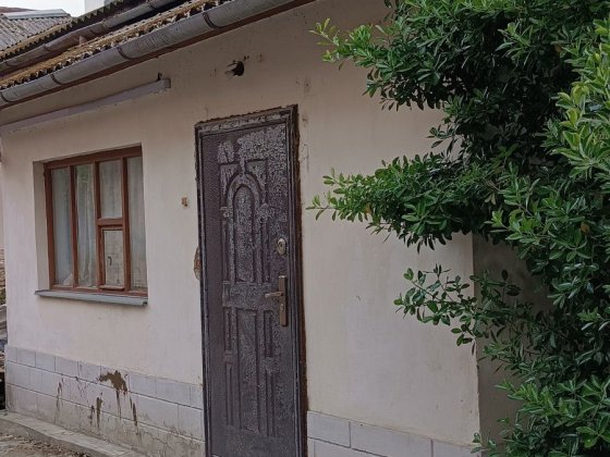 Продаж.Центр.2-кімнатна квартира.Вул.Духновича.Можливо під комерцію.