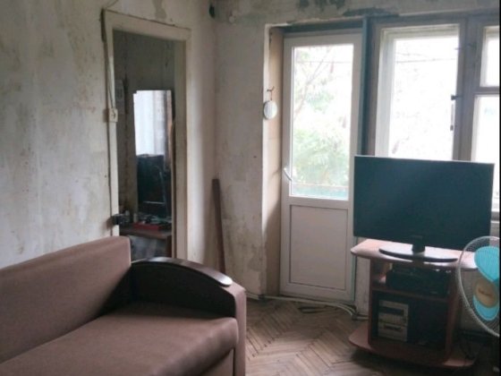 Продам 3 кімнатну квартиру без ремонту