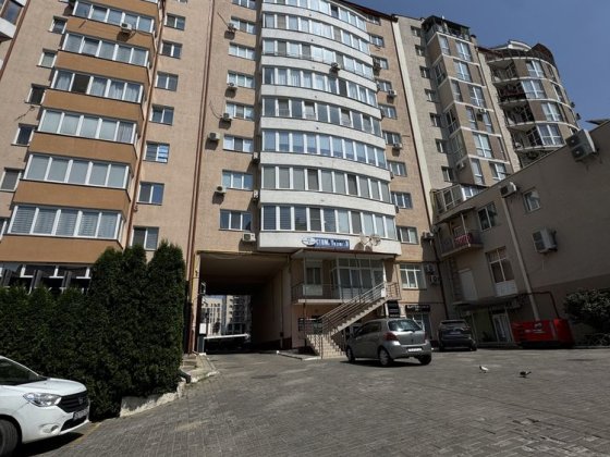Продається 1 кімнатна новобудовп Чернівці
