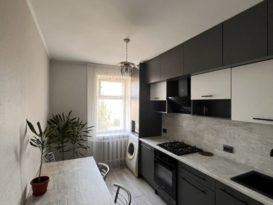 Продаж 3кімн.кв в районі пл.700-річчя, вул. Гоголя