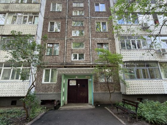 ПРОДАМ двокімнатну квартиру в гарному районі!!! Чернігів