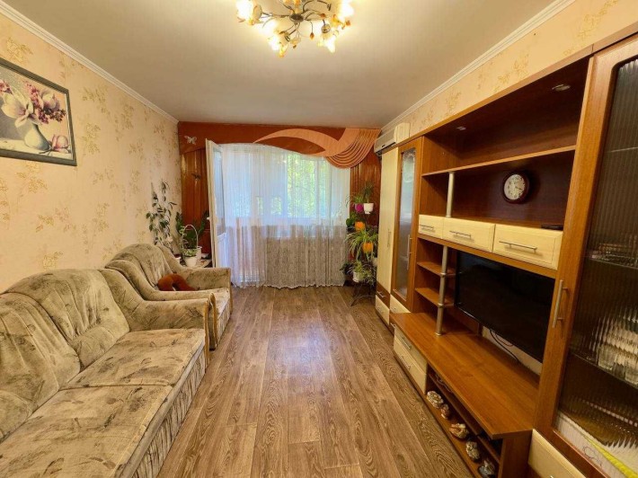 Продаж 2-кім квартири з меблями та технікою! - фото 1