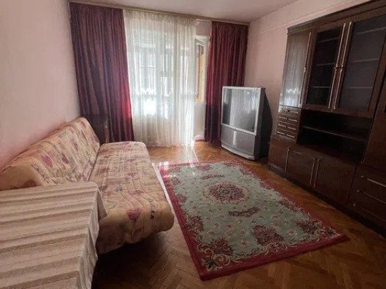 Продається 3-кім квартира Чернигов