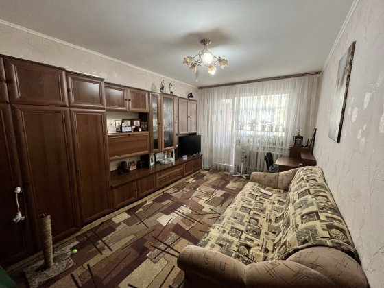 1кім кв з косметикою вул. Тероборони(Гагаріна).Подусівка.Сертифікат! Чернигов