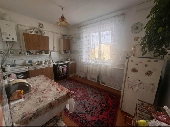 Продаж 3х кімн кварт 4/4 Чернівці вул.Заводська Садгора Чернівці