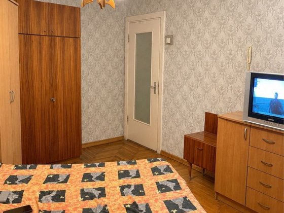 Продаж 4- х кімнатної квартири вул. 128 Бригади