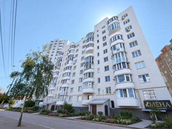 Новобудова. Вул. Незалежності. Індивідуальне опалення. . Чернигов