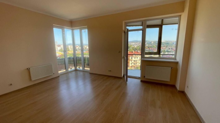 Продам квартиру Ужгород, Студентська наб. - фото 1