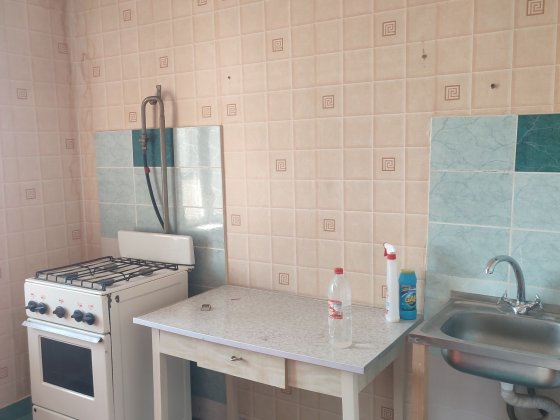 Продаж 1 кім, Дніпровська Чернігів