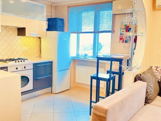 Продаж 1 кім. кварт. нестандартне планування