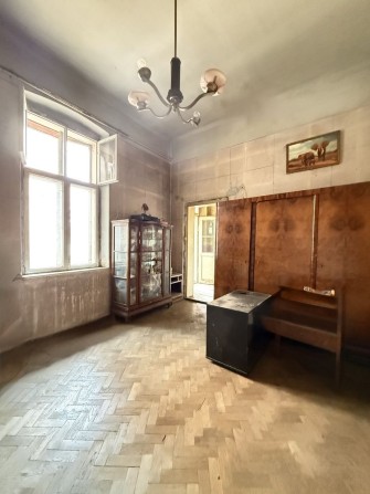 Продається квартира, центр міста - фото 1