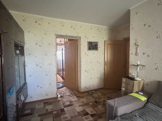 3-х кімнатна квартира по вул. Соборності ( цегла не кутова) Чернигов