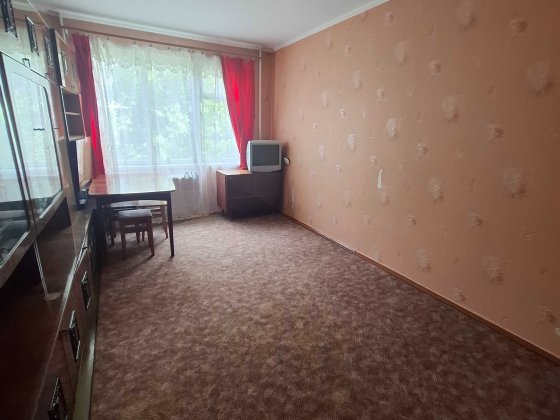 Продам 2-х кім.ква-ру,3 поверх,район Л.Лук'яненка.. Чернігів