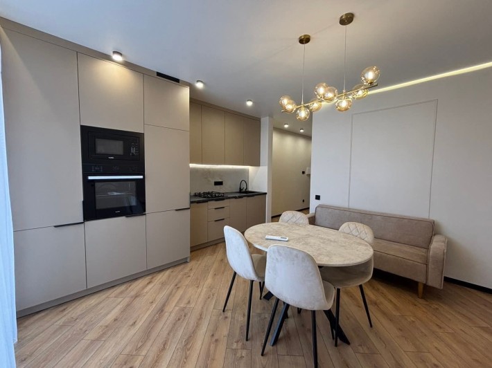 Продаж сучасної 2 кімн. Кв. ЖК Б4 - фото 1