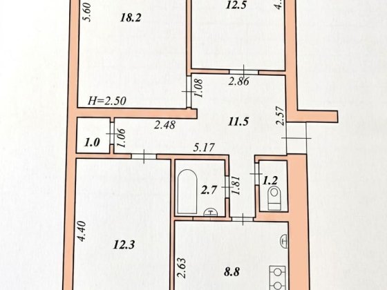 3-к "чешка", пр. Незалежності, поверх 2/5 , тихий двір 95000$ Черновцы