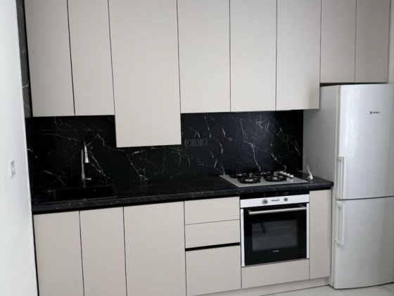 Продам 1 кімнатну квартиру в новобудові з євроремонтом Чернівці