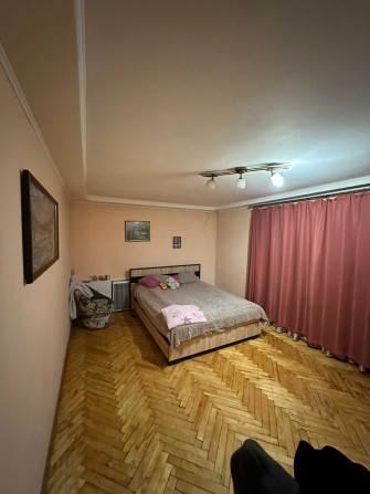 Продаж трикімнатної чешки по вул. Небесної Сотні - фото 1