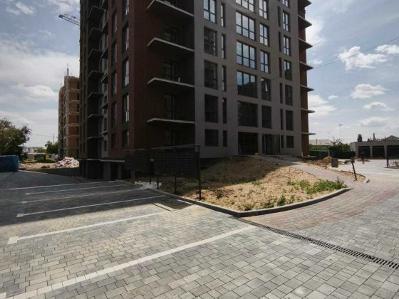 Продається 2-кімнатна квартира, ЖК “West towers” Код: 43536 Ужгород
