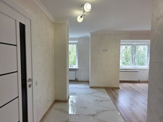 1 кімнатна квартира з Євроремонт в парковій зоні Черновцы