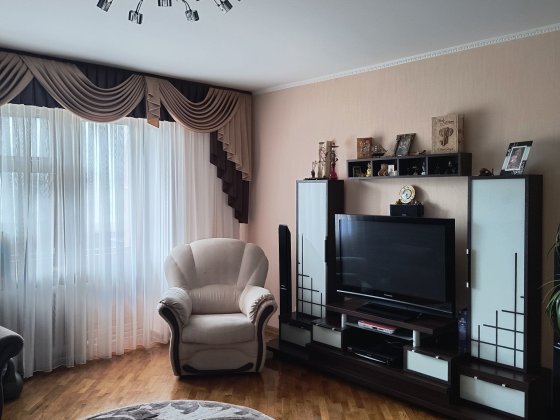 Продаж 3-кімнатної квартири в центрі м. Чернігів, вул. П’ятницька,70 Чернігів