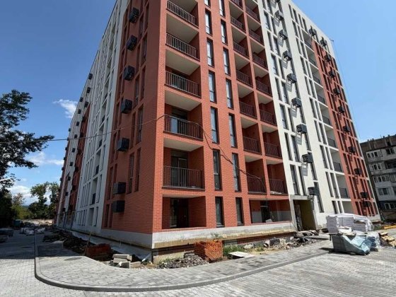 Простора трикімнатна квартира в новобудові ЖК Зоряний