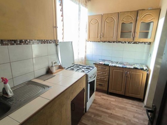 Продається 2 квартира в особняку Чернівці