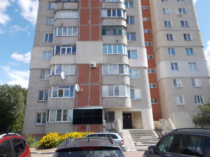 Продам 2-х кімнатну квартиру 55 м2 3\13 поверх м. Чернігів - фото 1