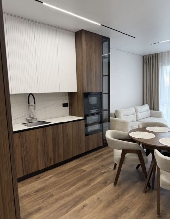 Продаж 2,5 кімнатної квартири в Еліт Парк - фото 1