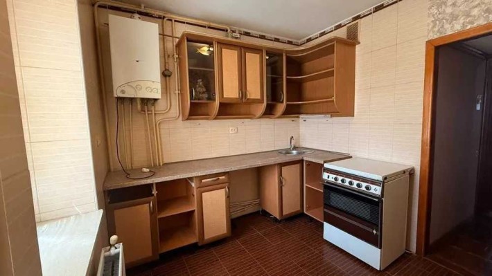 Продаж 2-х кімн. квартири, ЦЕГЛЯНИЙ будинок, р-н 700-річчя - фото 1