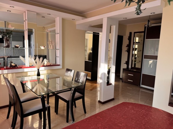 БЕЗ ПОСЕРЕДНИКІВ продам квартиру в районі Медичного університету - фото 1
