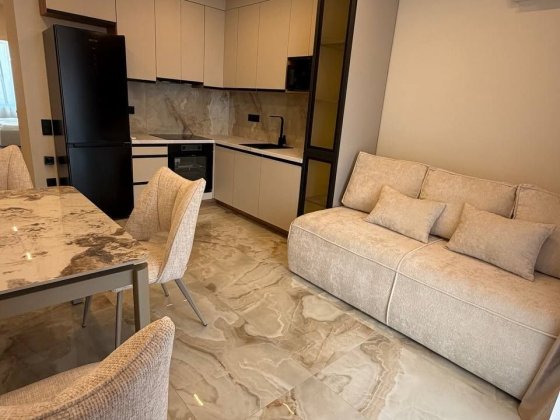 Видова 2-кімнатна квартрира Lux-класу 68 м з меблями і технікою вул Гаджеги з видом на парк  та двом