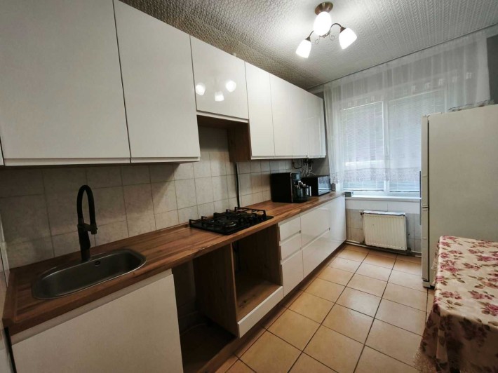 Продається 3-кімнатна квартира по вул. Сікорського Код: 52908 - фото 1