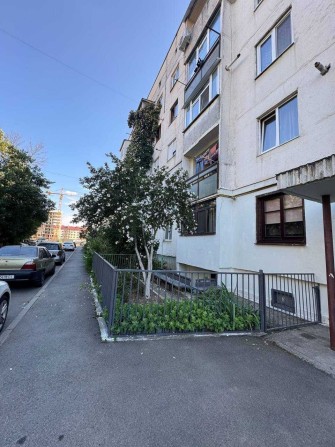 Продаж 3х кімн. квартири Новий Район( напроти Велмарта) вул.Капушанська 175  , дах в порядку - фото 1