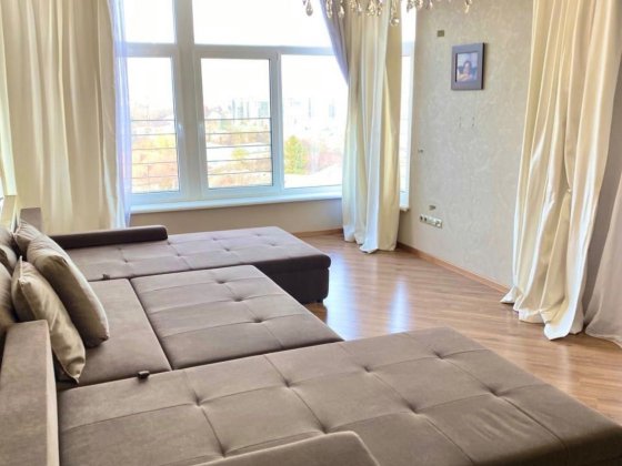 Продаж квартири ,пентхаус ,нерухомість Чернівці