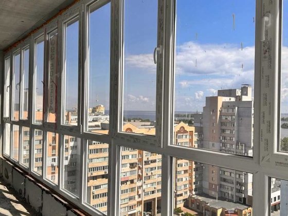 Продаж просторої 2-кімнатної квартири з гарним видом, вул. Героїв Дніпра,53/4, (Митниця) Черкассы
