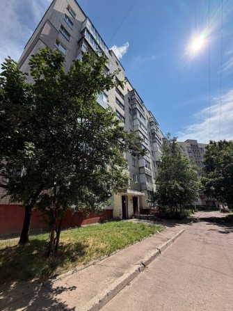 Новинка! 36 м2  Продаж 1 кім квартири+комора своя - фото 1