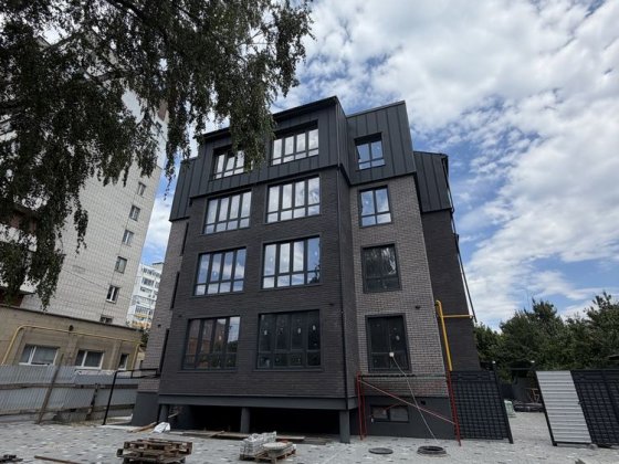 Велика 1к.кв в центрі! Газова автономка! Продаж по переуступці Черкаси